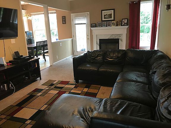5th image of 4818 Woods Edge Dr