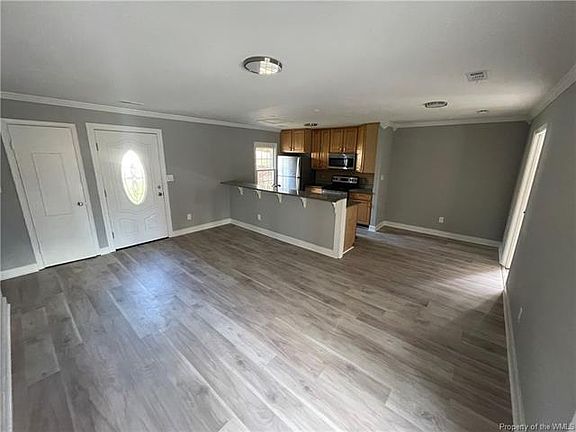 3rd image of 120 Allyson Dr