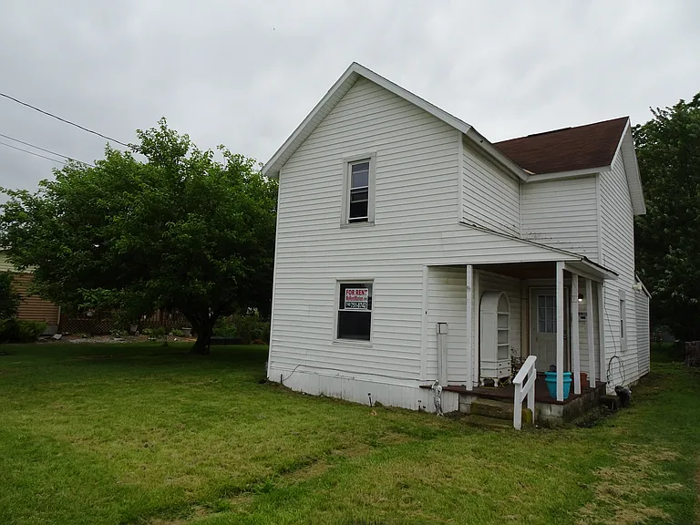 359 Glad St — Photo 2