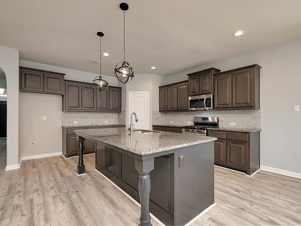 1st image of 1513 Canary Ln