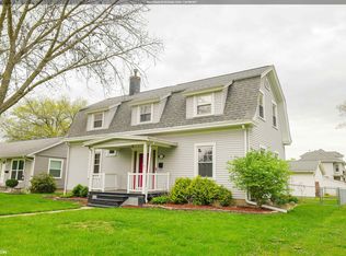 912 White St, Burlington, IA 52601