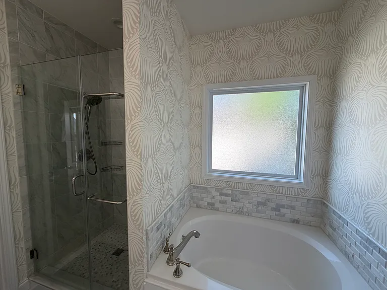 256 Bassett Ave — Photo 9