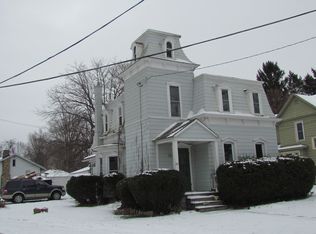 50 Church St #2, Le Roy, NY 14482