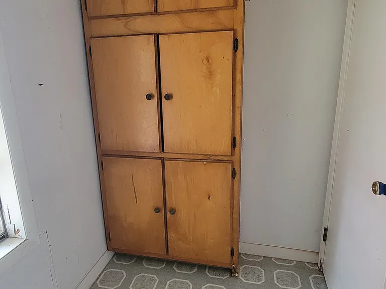 1024 Park Ave — Photo 16