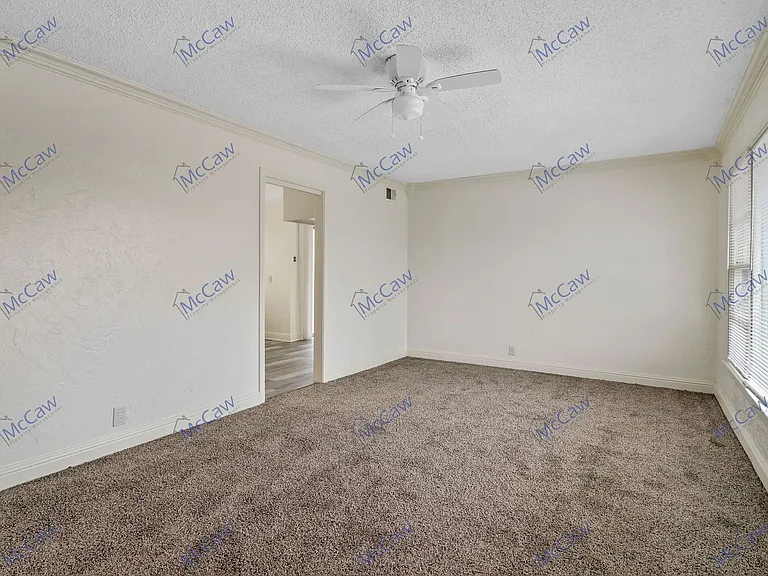 2802 Materhorn Dr — Photo 2