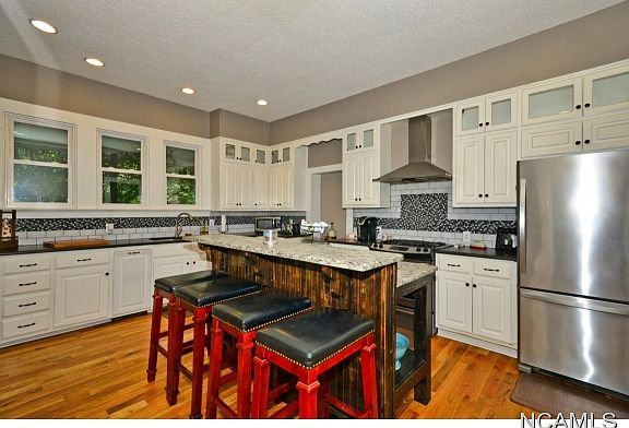 5th image of 510 4th Ave SE