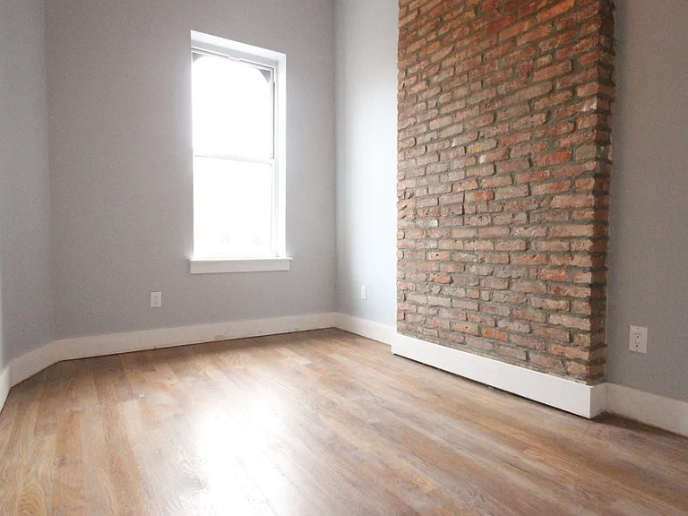 1865 Putnam Ave #2 — Photo 7