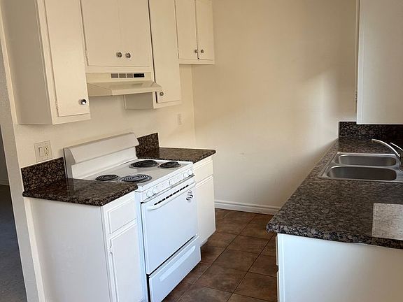 4th image of 209 W Santa Barbara St APT B