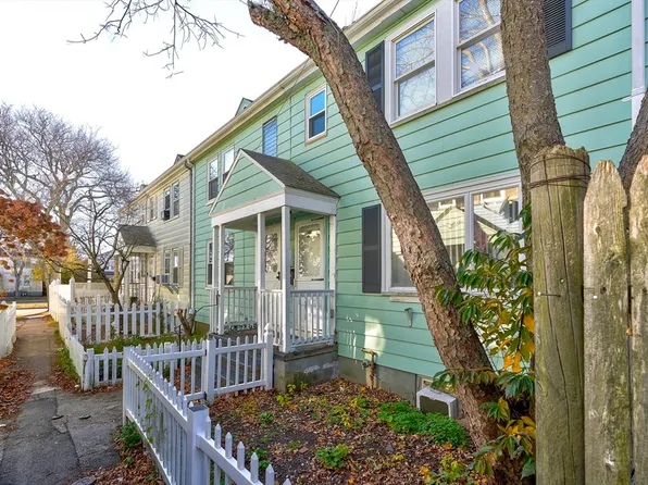 212 Quincy Shore Dr #A, Quincy, MA 02171