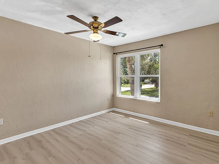 14202 Sandalwood Dr — Photo 20