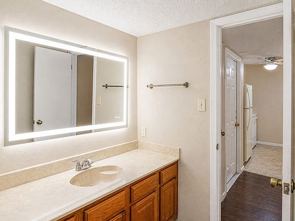 3rd image of 11480 Audelia Rd APT 332