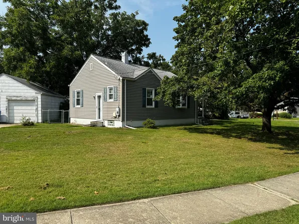 2 Rose Ln, Cherry Hill, NJ 08002