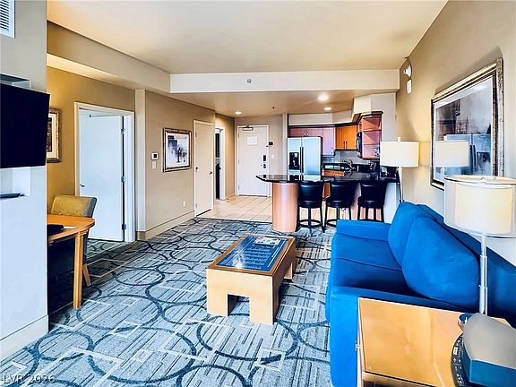 5th image of 211 E Flamingo Rd #714