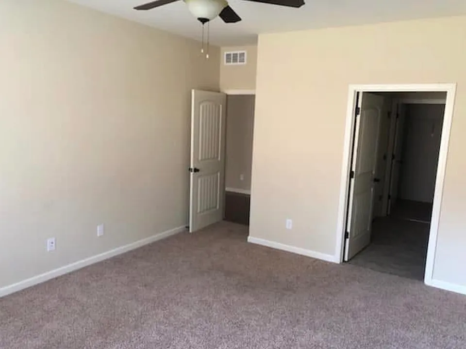 173 Shirley Blvd