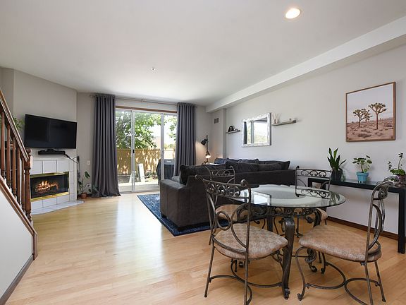 2nd image of 16 Arboretum Dr