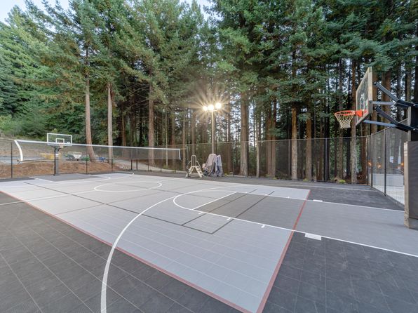 95 Hilltop Ln, McKinleyville, CA 95519