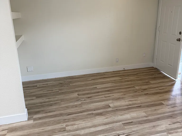 324 W Cleveland Ave — Photo 4