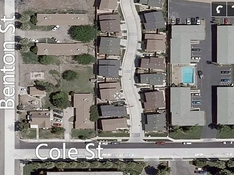 25330 Cole St — Photo 16