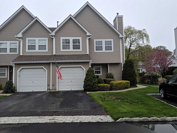 4th image of 304 Erik Dr