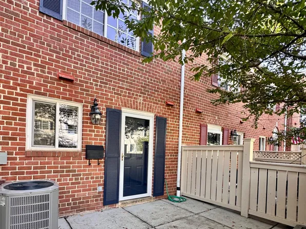 1453 N Van Dorn St, Alexandria, VA 22304
