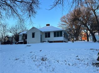 708 Broad St, Tarkio, MO 64491