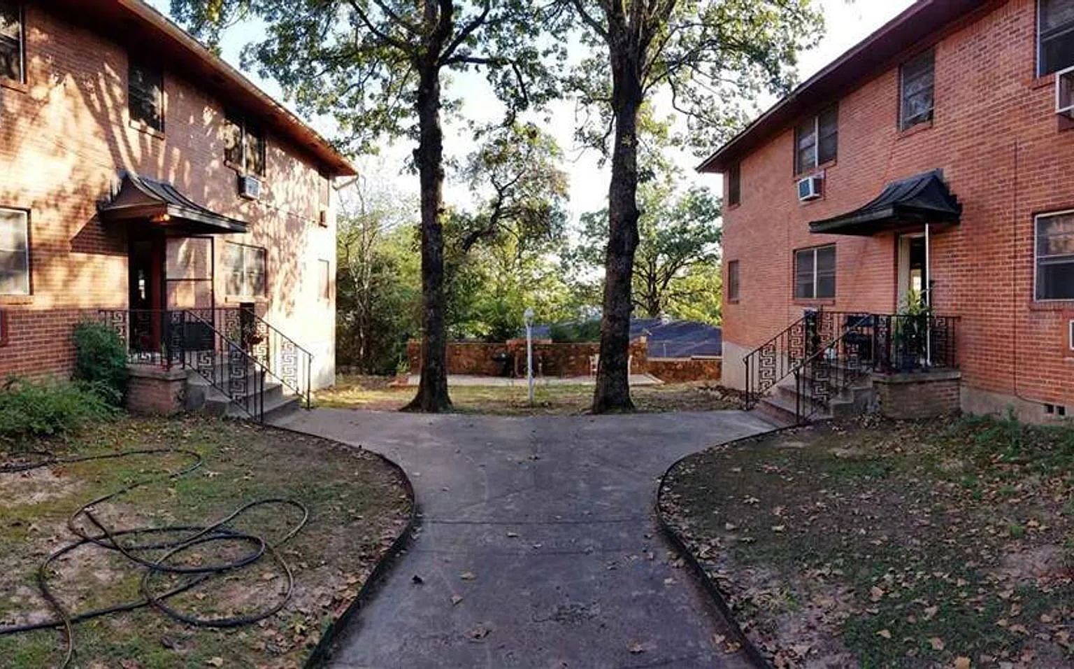 2 bed, 840 sqft, $800 — Photo 2