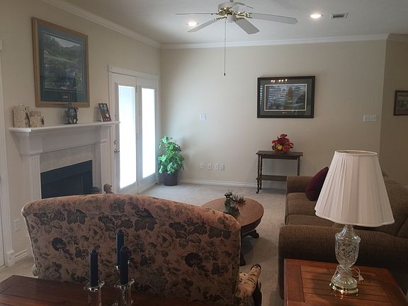 3rd image of 4710 Stonebriar Cir