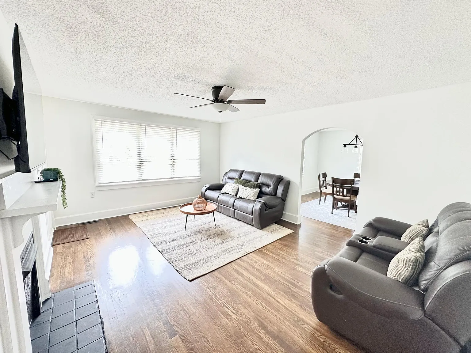 129 Spring St — Photo 4