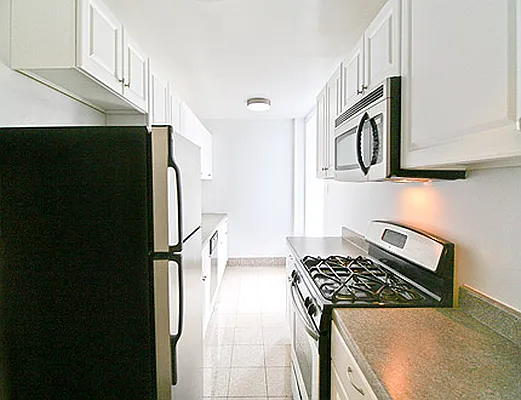 Rented by SW Queens Mezzanine | media 13