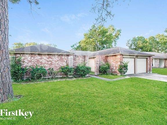 2nd image of 2906 Heritage House Dr