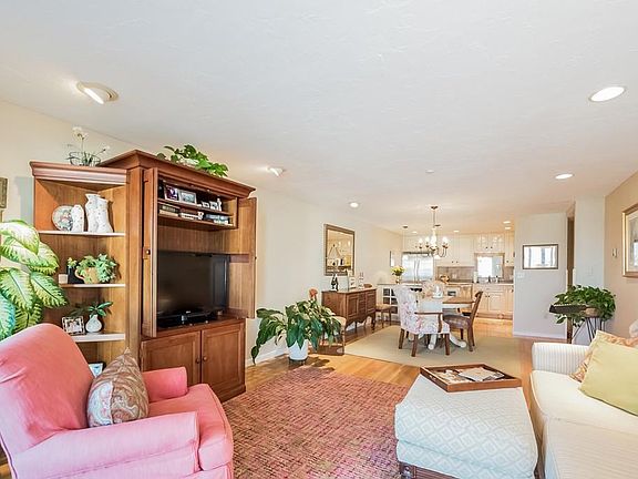 3rd image of 1001 Marina Dr APT 509