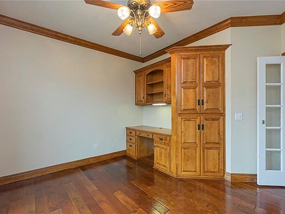 5th image of 11004 Shoreside Dr