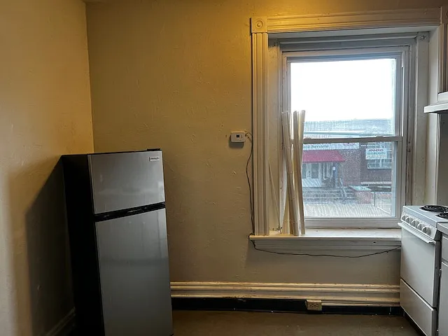 1201 Windsor St #1 — Photo 5