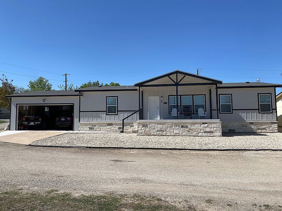 1st image of 892 Jerald Dr #3