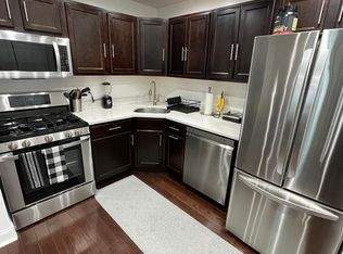 114 Horizon Ln #1, Bronx, NY 10473