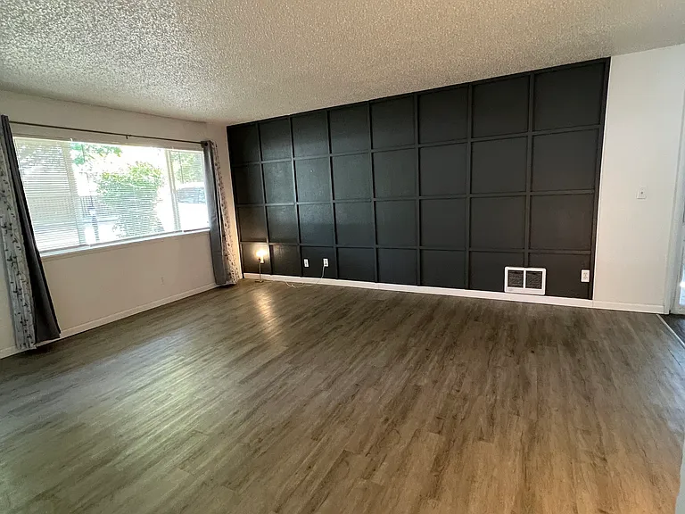 21541 SW Sherwood Blvd — Photo 5
