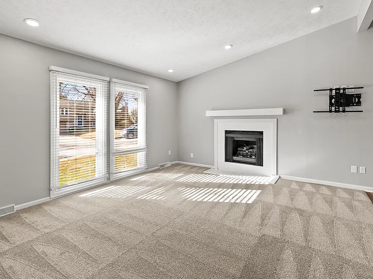 15416 Westchester Cir — Photo 7