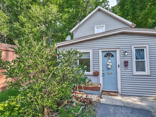 14 1/2 Elderkin Ave, Camillus, NY 13031