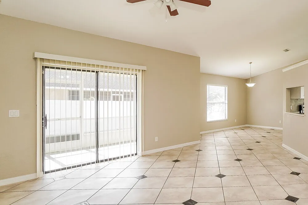 3 bed, 2.0 bath, 1780 sqft, $3,940 — Photo 3