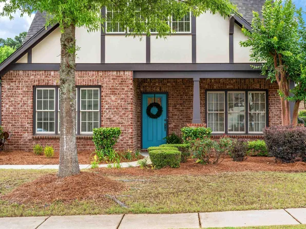 1073 Regent Park Dr, Birmingham, AL 35242