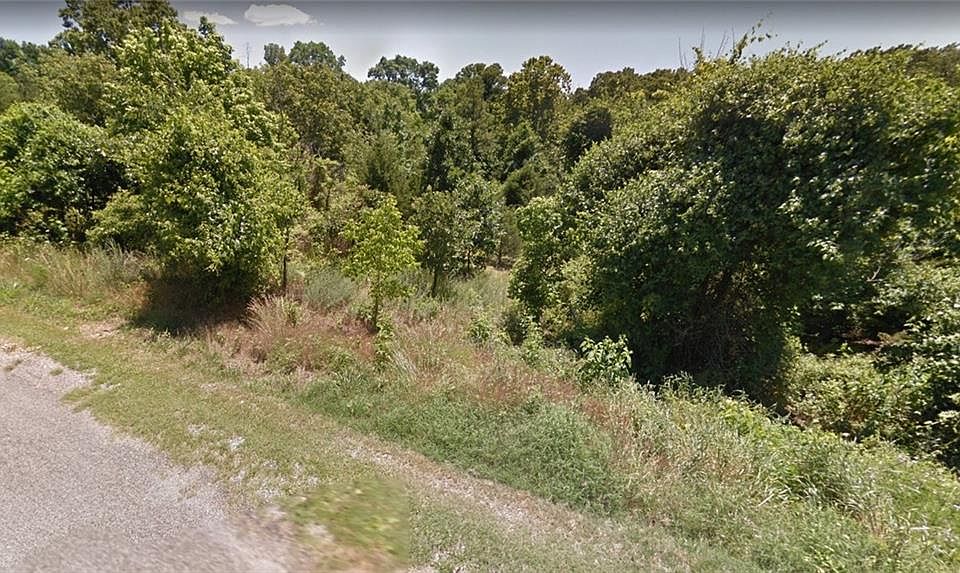1st image of Dillow Cir