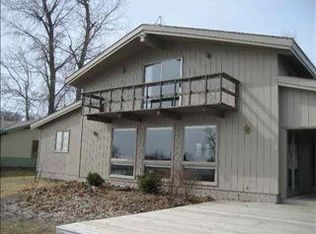 2109 Mid Lake Dr, Union, NE 68455