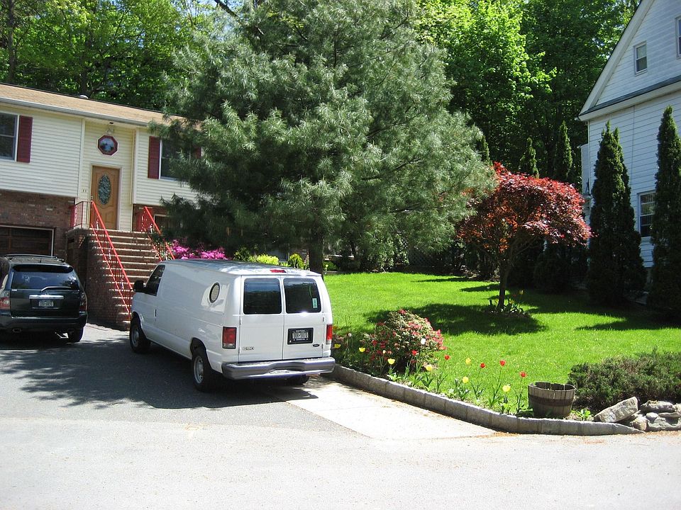 2nd image of 21 Aqueduct Pl