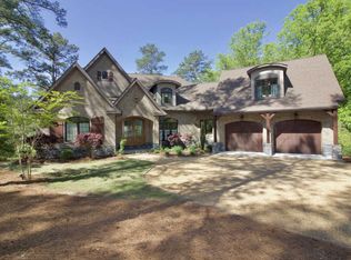 177 Lakeview Dr, Whispering Pines, NC 28327