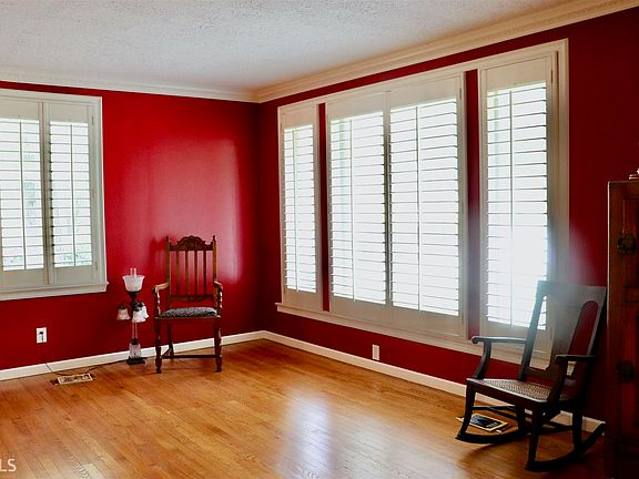 4th image of 1435 Peyton Pl #19