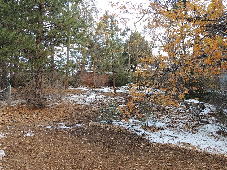 2nd image of 498 Spruce