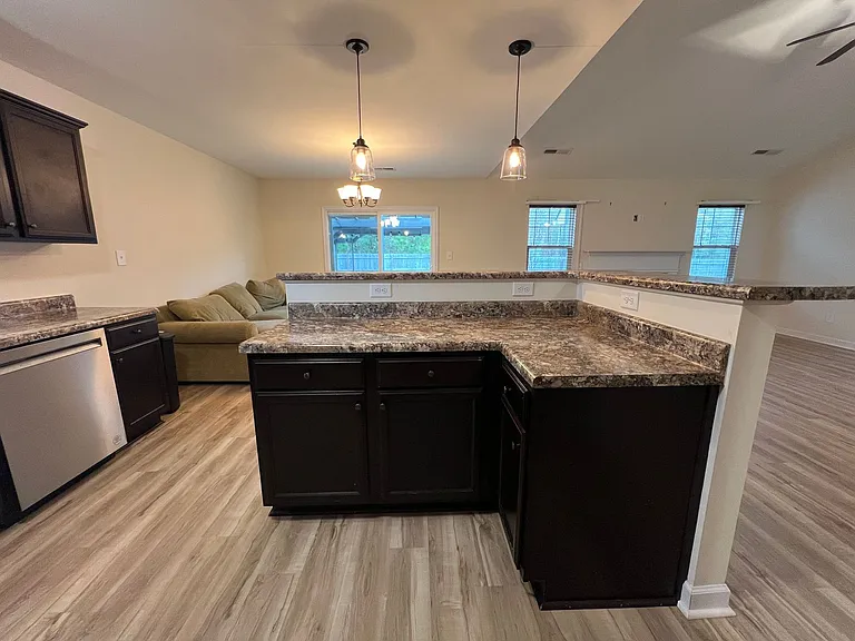 310 Landon Ln — Photo 25