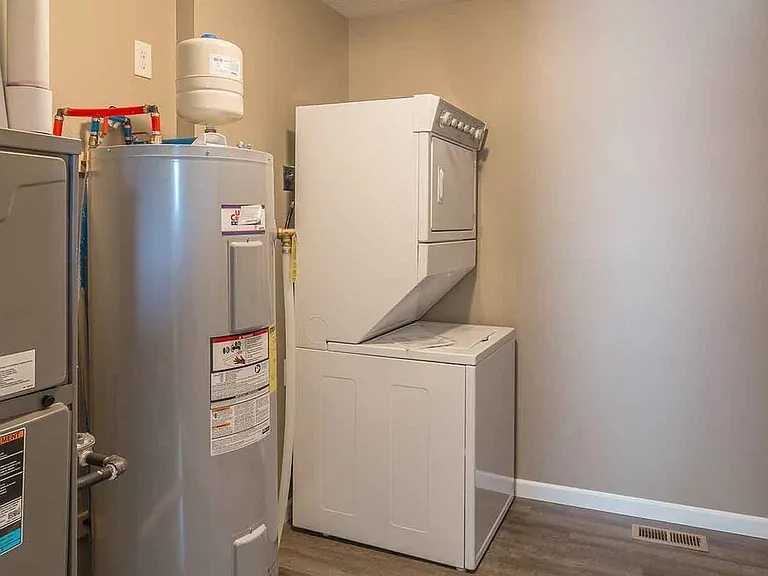 407 W Opal Ln — Photo 7