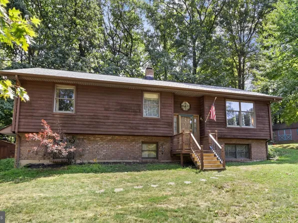 45 Lewis Rd, Windsor, PA 17366