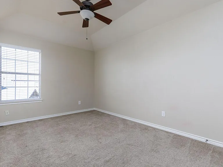 5904 Silver Buckle Dr — Photo 12